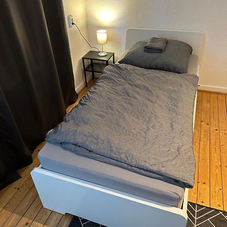 Doppelbett Unterkunft Vahrenwald-List Hanovra Exterior foto