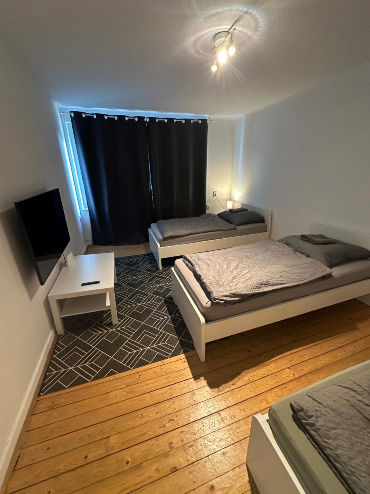 Doppelbett Unterkunft Vahrenwald-List Hanovra Exterior foto