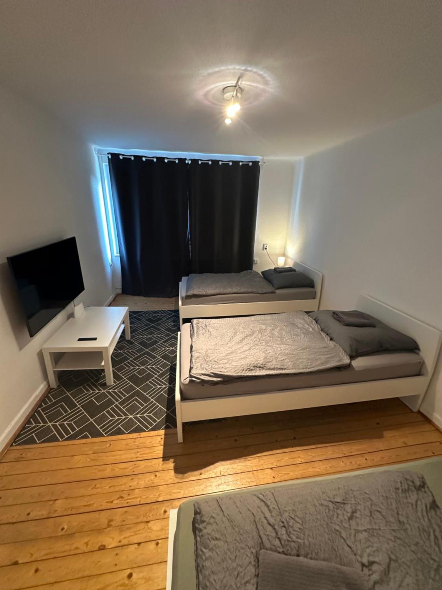Doppelbett Unterkunft Vahrenwald-List Hanovra Exterior foto